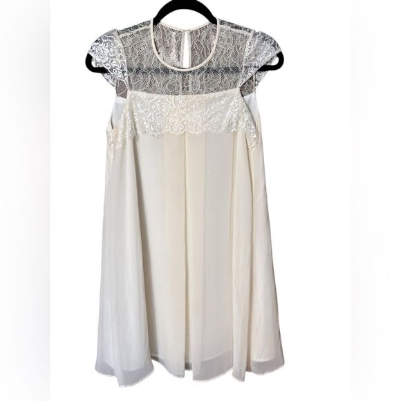 BCBGeneration Dresses & Skirts - BCBGeneration BCBG Cream Babydoll Semi Sheer Lace Dress Size XS